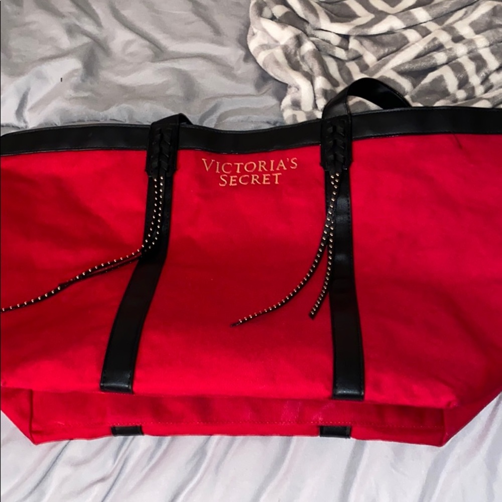 Victoria secret sleepover bag